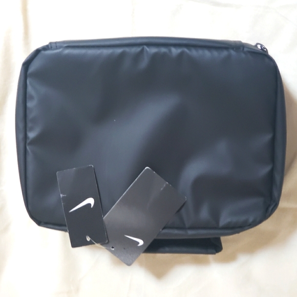 NIKE INSULATED LUNCH BOX NWT - Picture 3 of 6